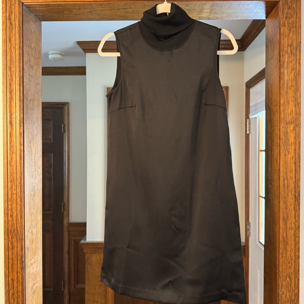 Club Monaco Elegant Black Sleeveless Dress
